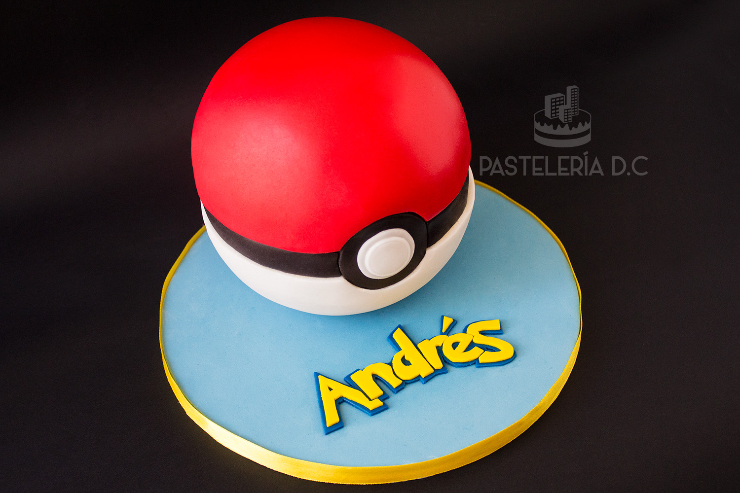 Ponqué Pastel Torta personalizada en Bogotá Pokebola Pokemon