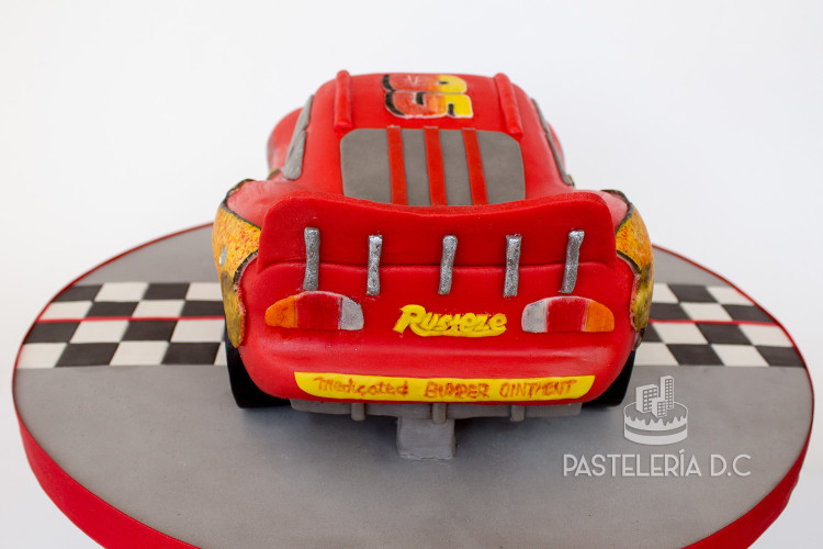 Ponqué Pastel Torta personalizada en Bogotá Rayo McQueen cars Macuin