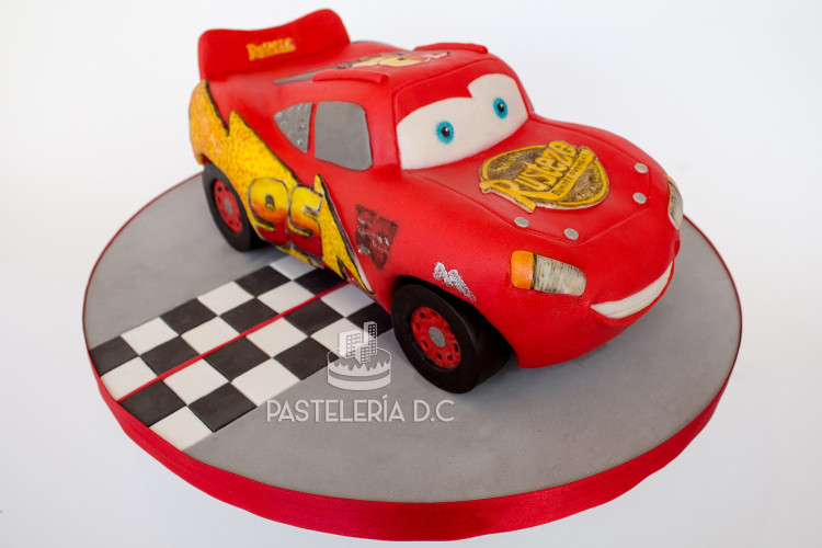 Ponqué Pastel Torta personalizada en Bogotá Rayo McQueen cars Macuin